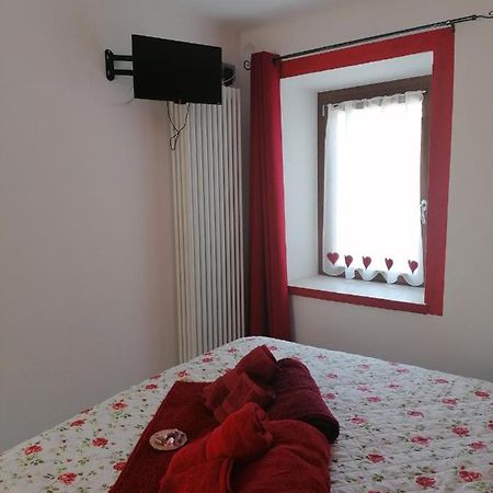 Casa Vacanza La Rosa Винадио Екстериор снимка