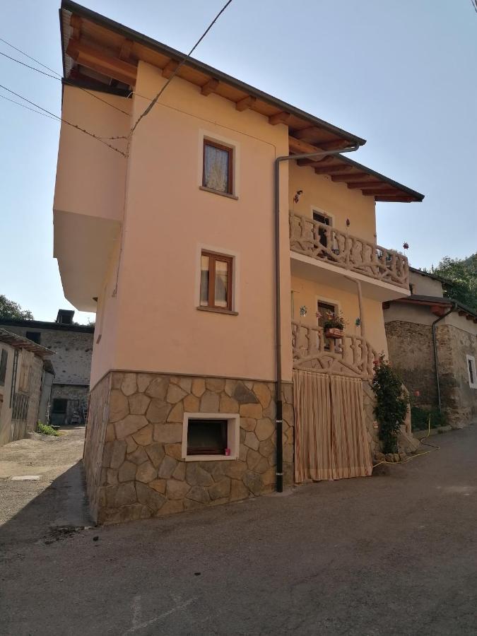 Casa Vacanza La Rosa Винадио Екстериор снимка